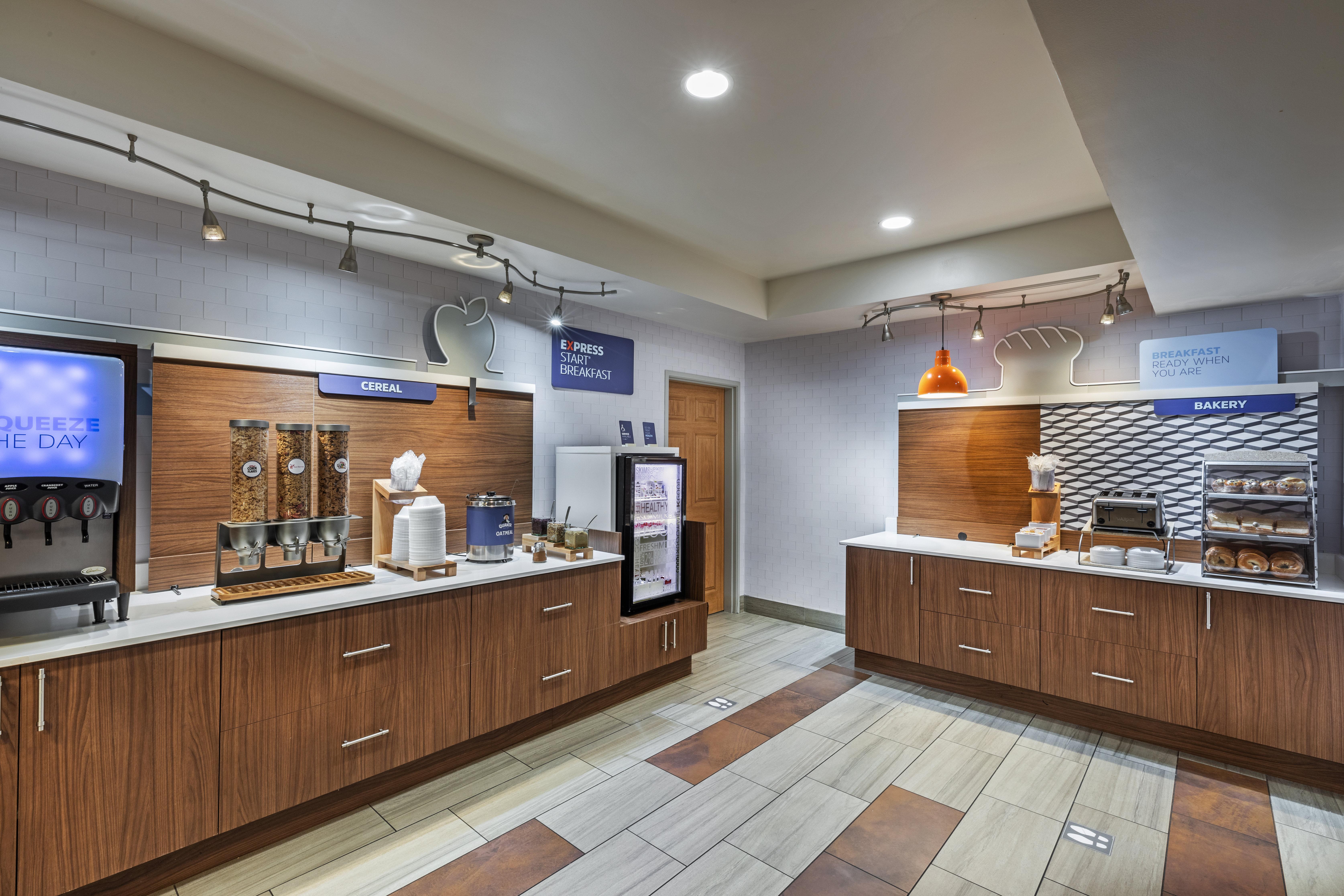 Holiday Inn Express & Suites Tulsa S Broken Arrow Hwy 51 By Ihg Buitenkant foto
