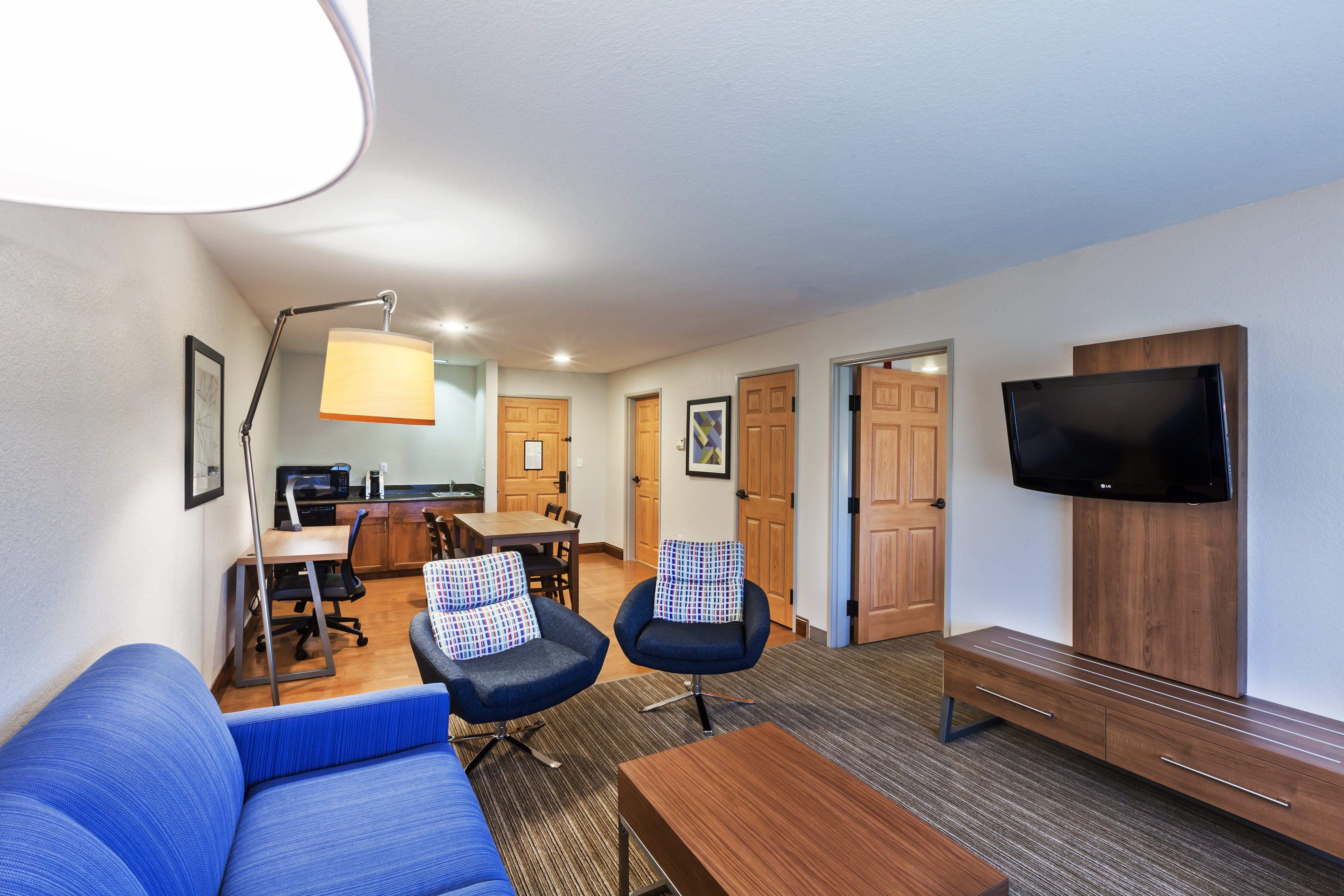 Holiday Inn Express & Suites Tulsa S Broken Arrow Hwy 51 By Ihg Buitenkant foto