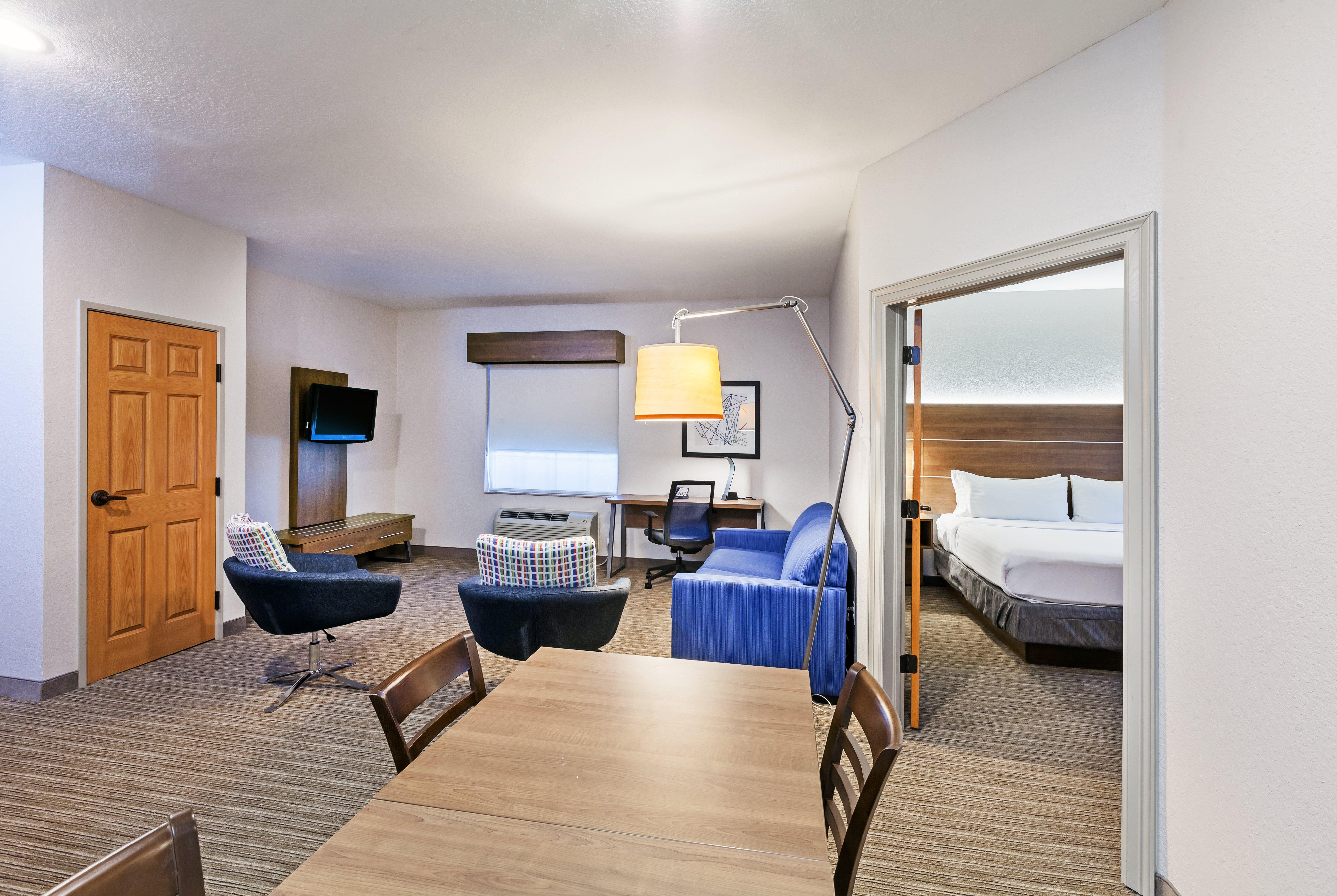 Holiday Inn Express & Suites Tulsa S Broken Arrow Hwy 51 By Ihg Buitenkant foto