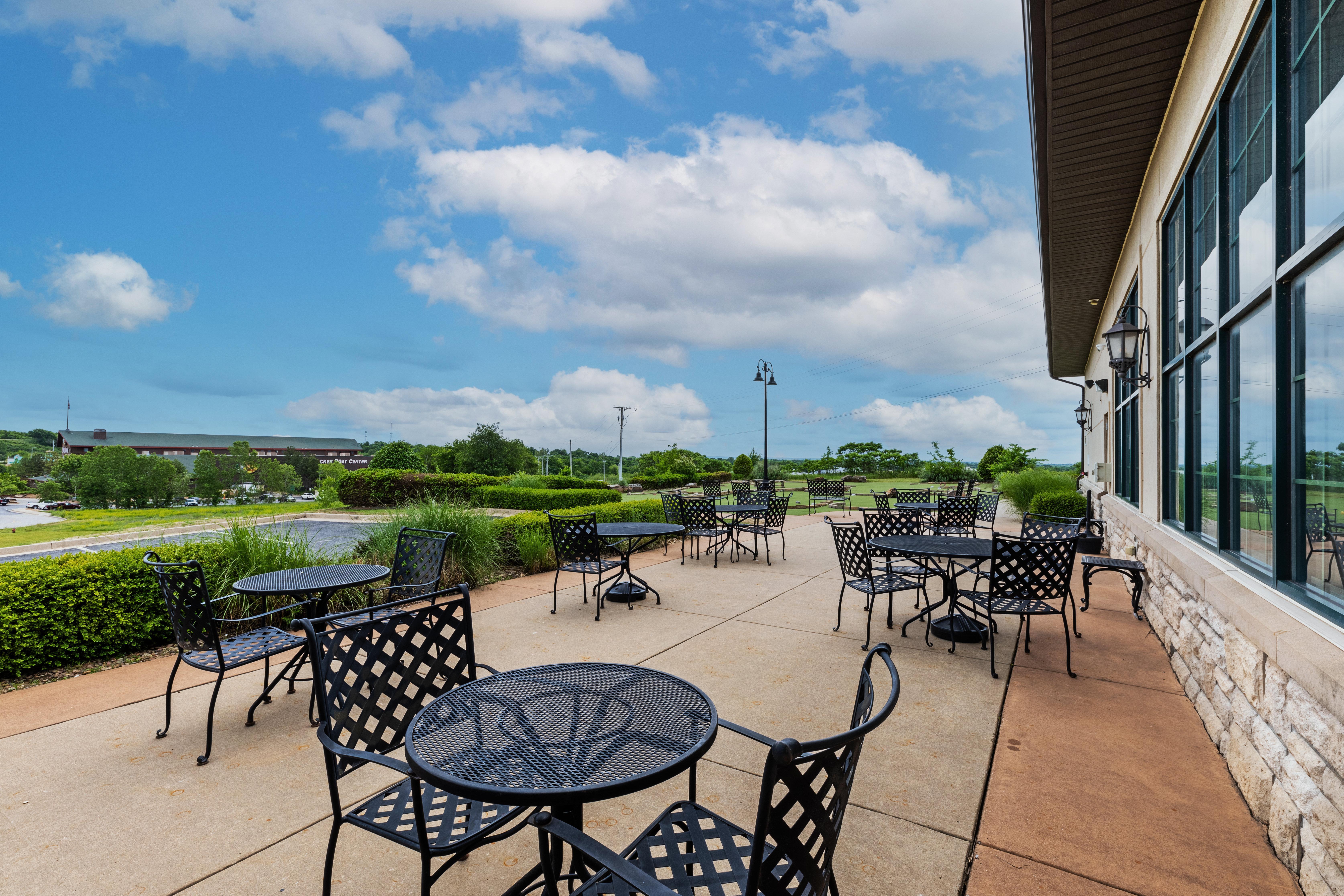 Holiday Inn Express & Suites Tulsa S Broken Arrow Hwy 51 By Ihg Buitenkant foto