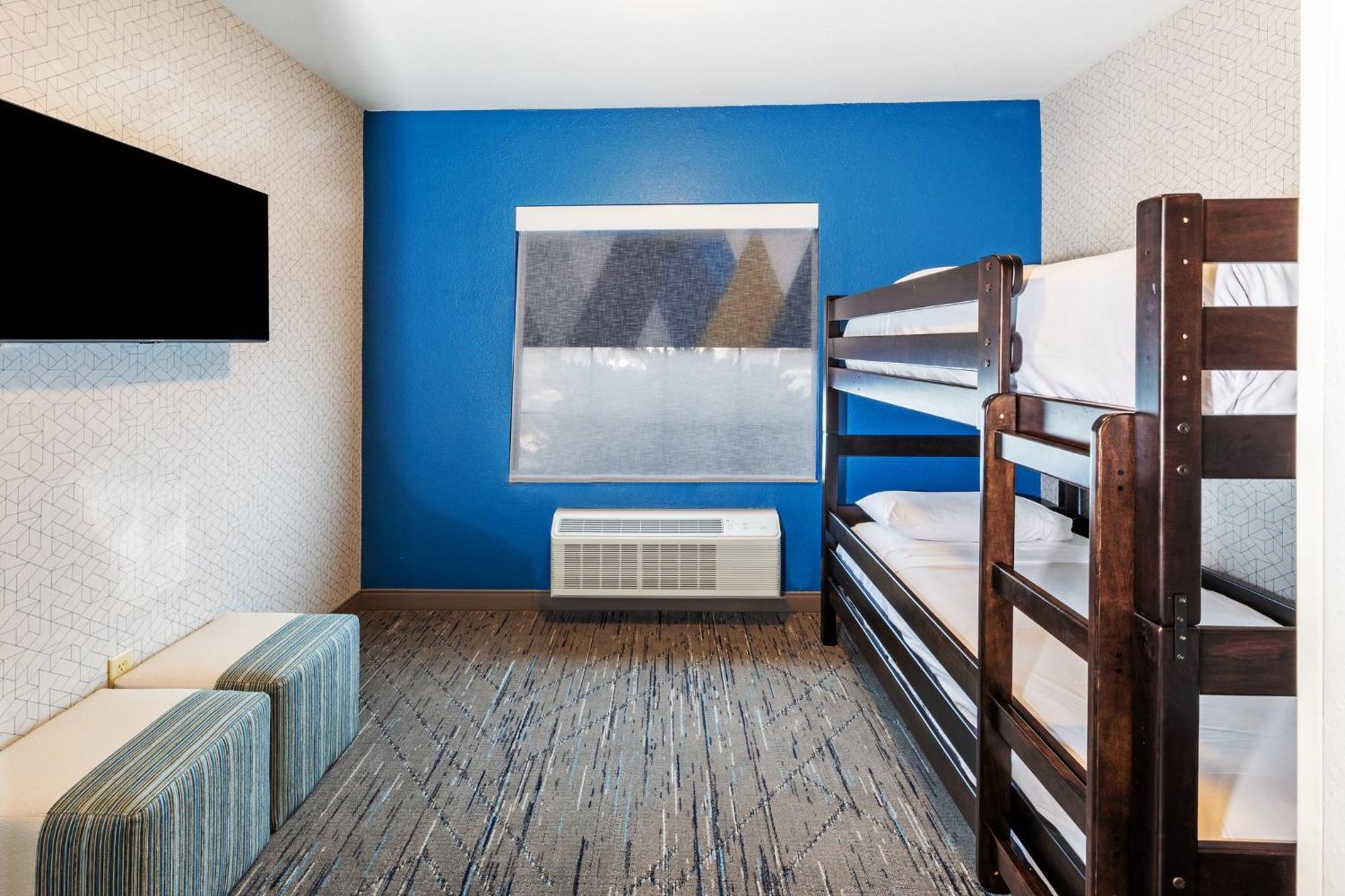 Holiday Inn Express & Suites Tulsa S Broken Arrow Hwy 51 By Ihg Buitenkant foto