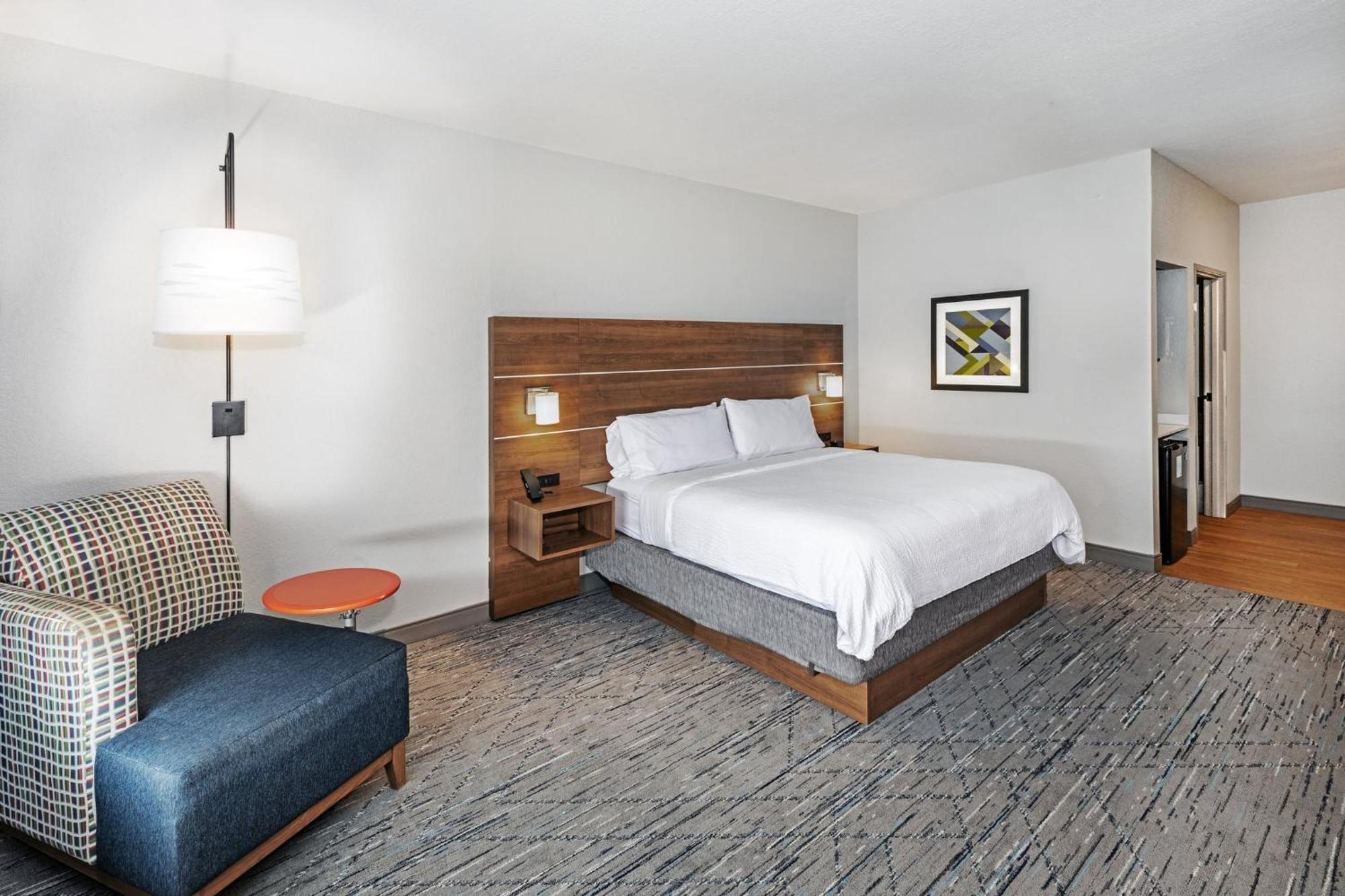 Holiday Inn Express & Suites Tulsa S Broken Arrow Hwy 51 By Ihg Buitenkant foto