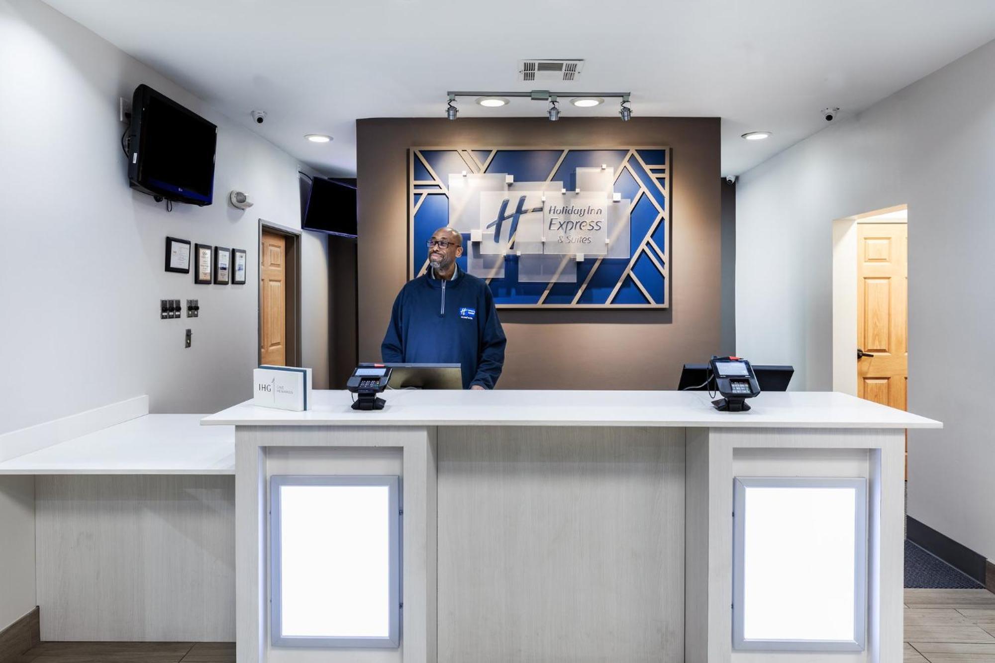 Holiday Inn Express & Suites Tulsa S Broken Arrow Hwy 51 By Ihg Buitenkant foto