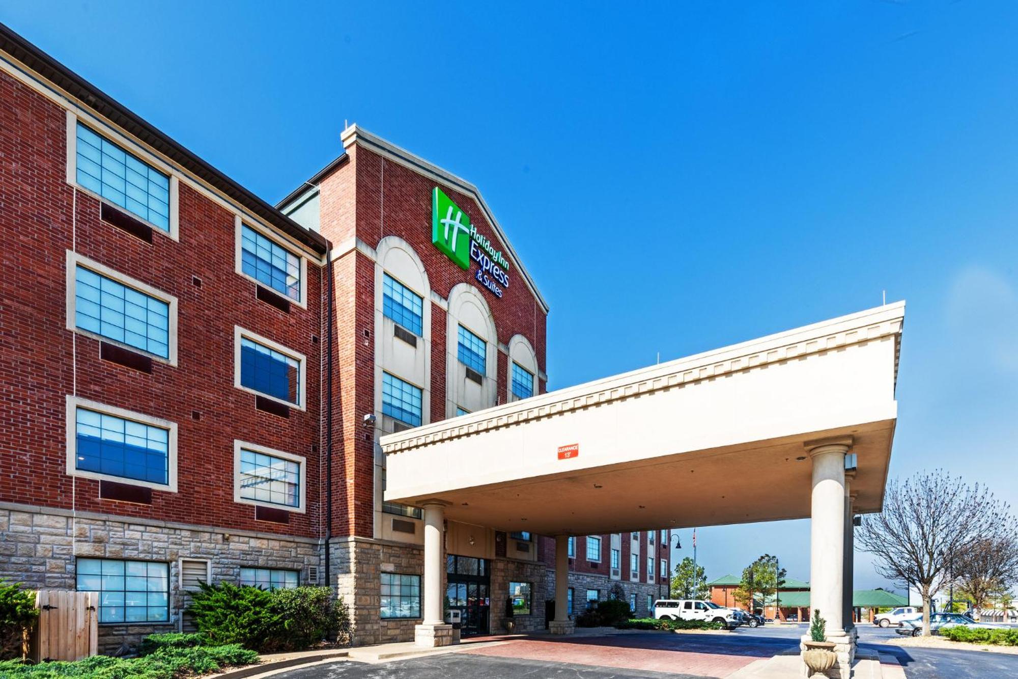 Holiday Inn Express & Suites Tulsa S Broken Arrow Hwy 51 By Ihg Buitenkant foto